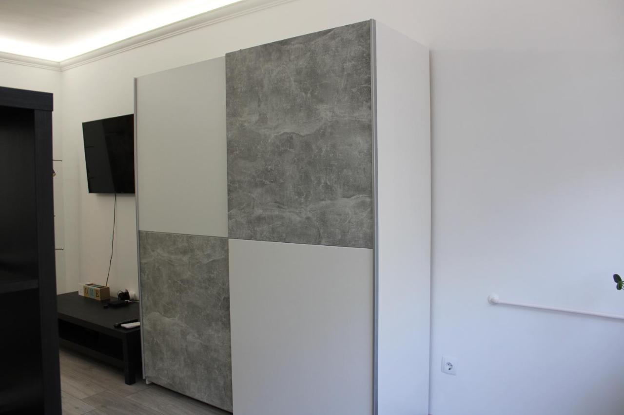 Izzy Apartament Apartment Miskolc Exterior photo